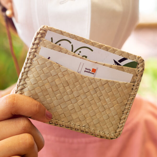 Pandan Laut Card Holder