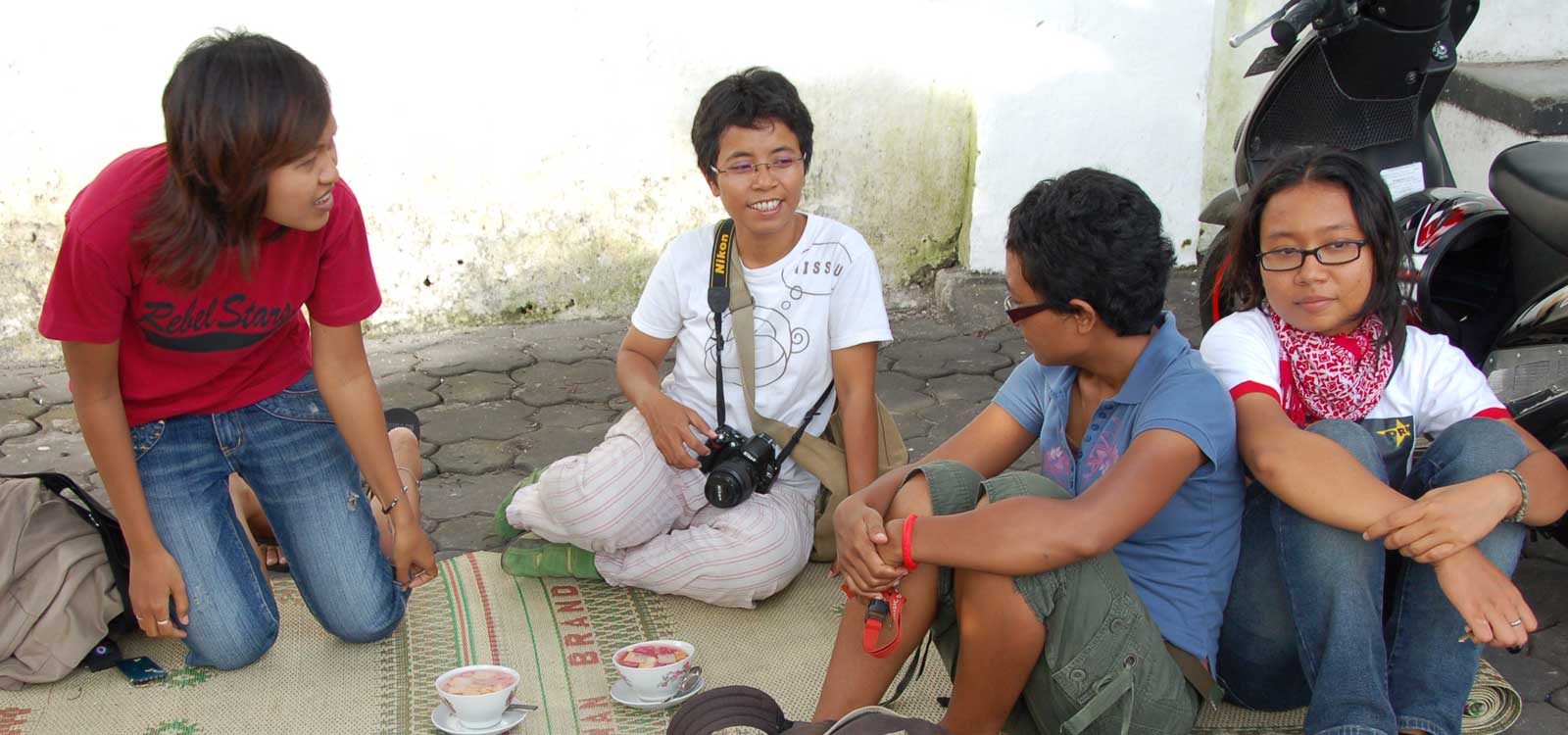 City Walk: Alun-Alun